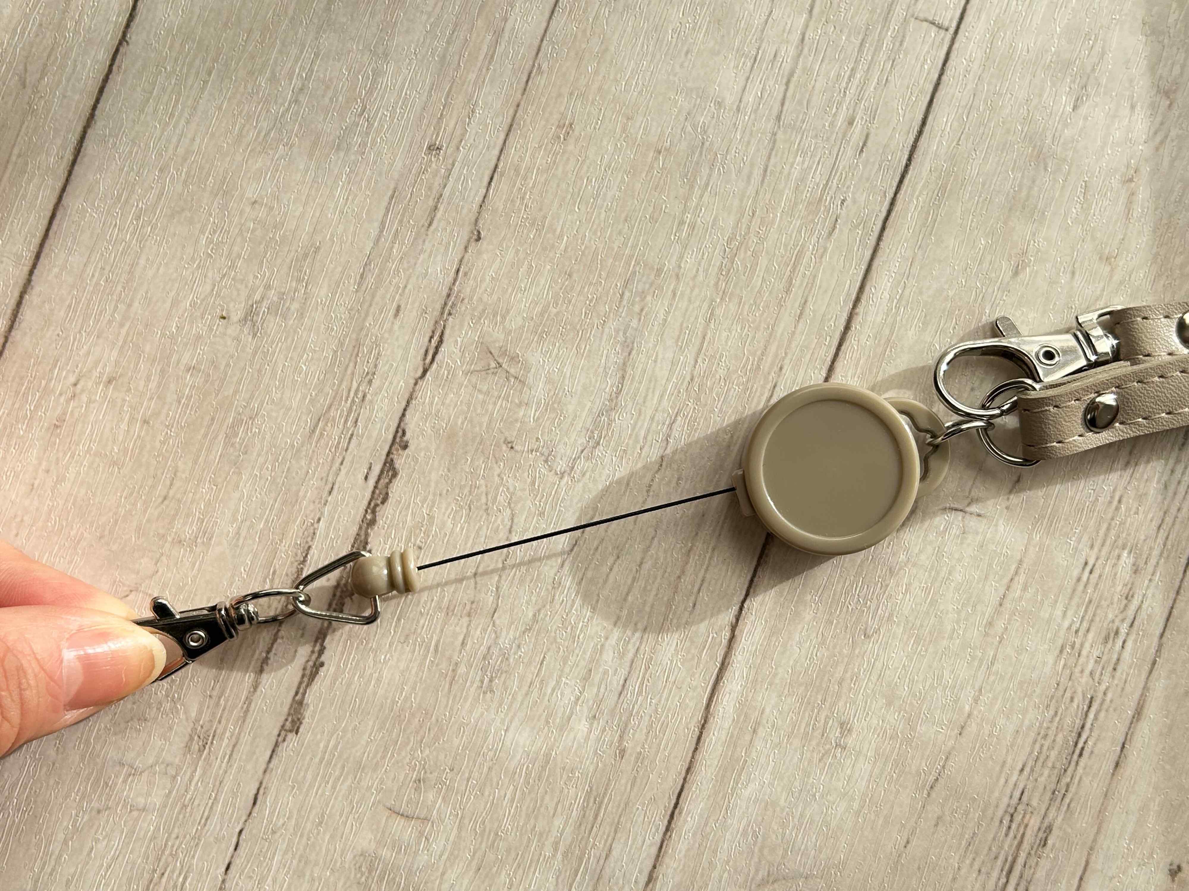 キャンドゥ リール付きホルダー