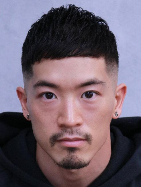 理容室でトライ！旬のテクスチャークロップスタイル