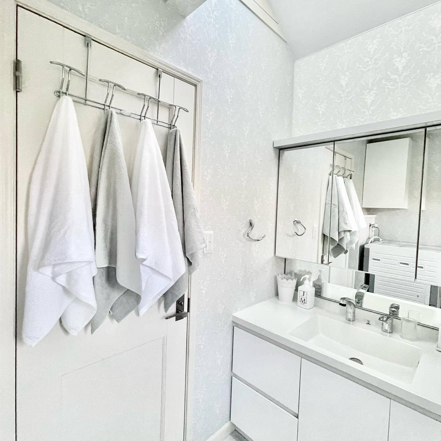 ドアフック収納で空間を有効活用するアイデア