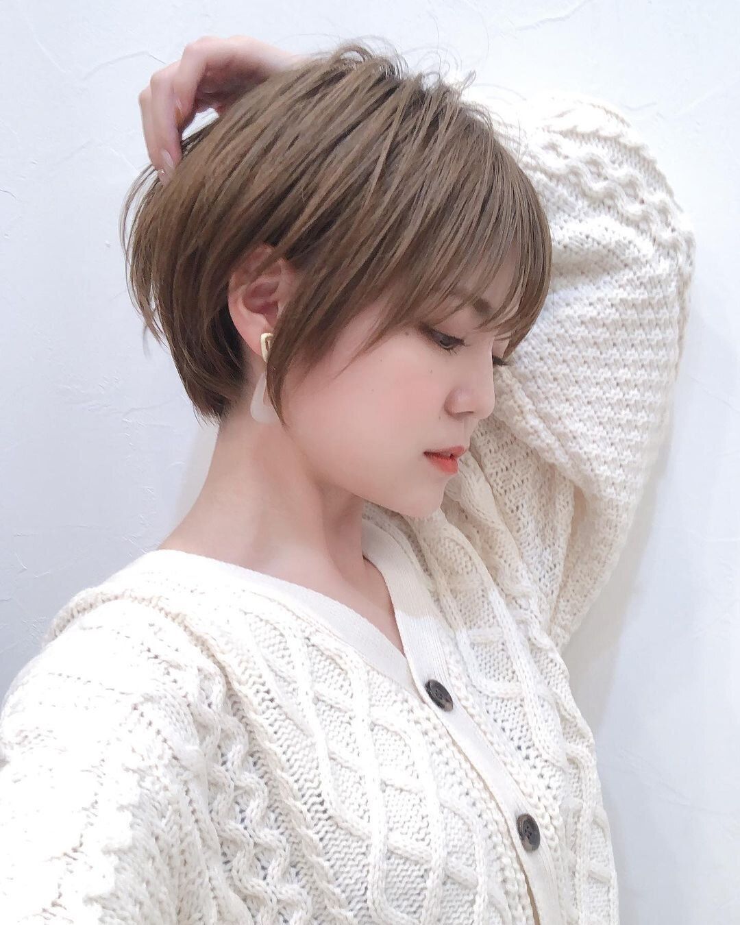 40代女性にもおすすめ!小顔効果もバッチリ!段差が少ない色っぽいショート