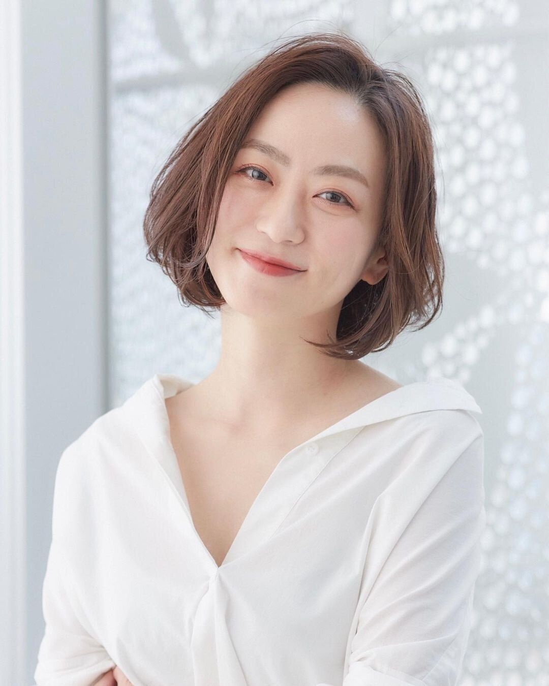 40代女性にもおすすめ!小顔効果もバッチリ!ふんわり包み込む上品ボブ