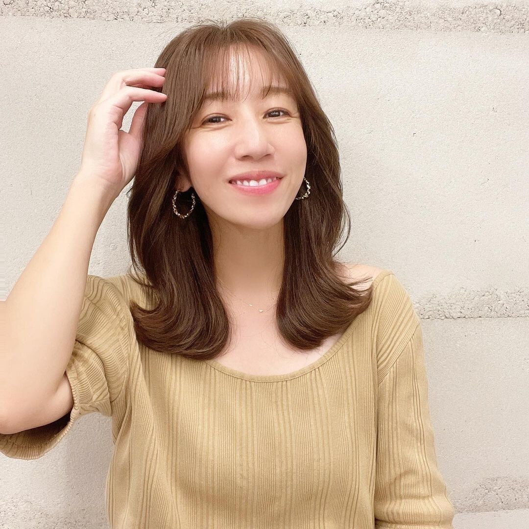 40代女性にもおすすめ!小顔効果もバッチリ!韓国風大人のくびれミディ