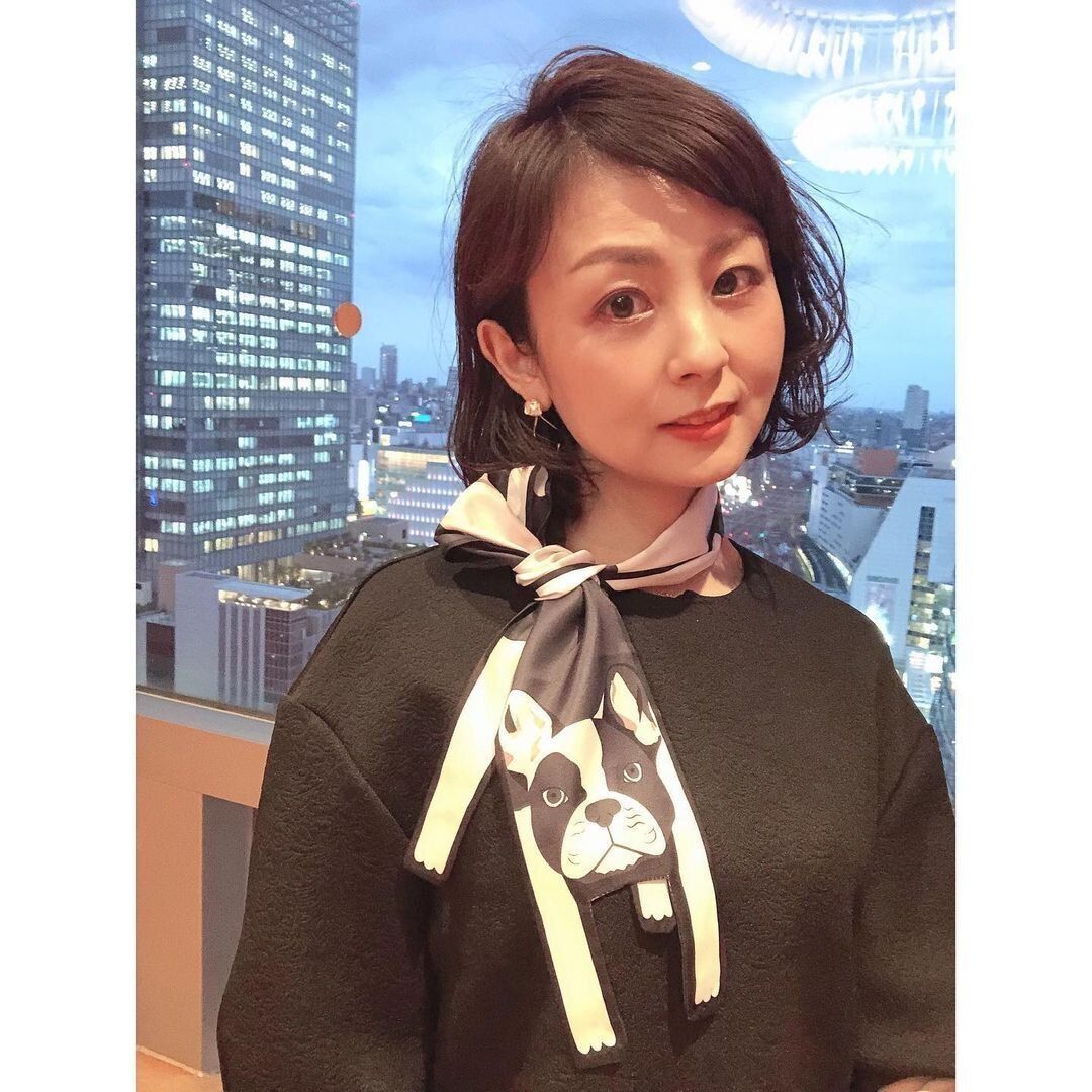 面長をカバーして美人40代に!毛先にエアリーさを出してふんわりヘアに