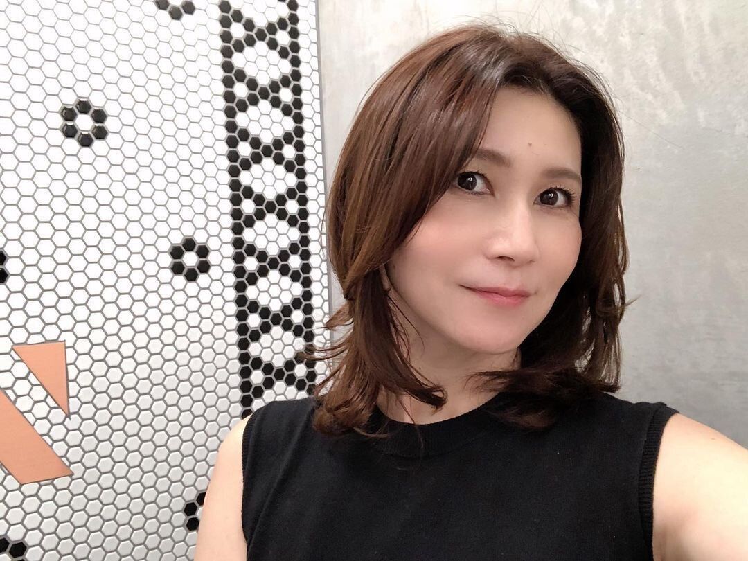 面長をカバーして美人40代に!ウルフレイヤーで顔まわりに動きを!