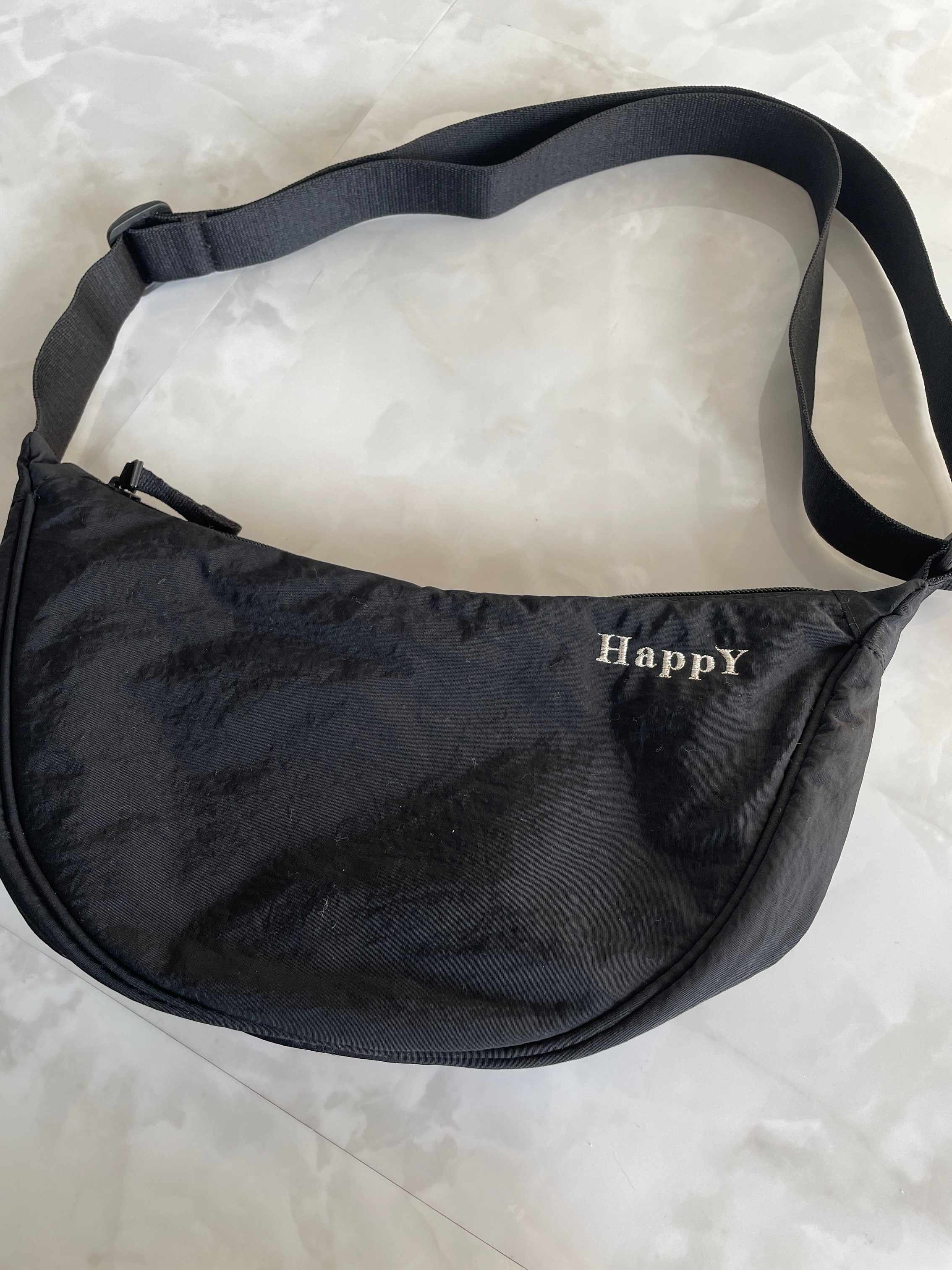 ユニクロ 刺繍サービス