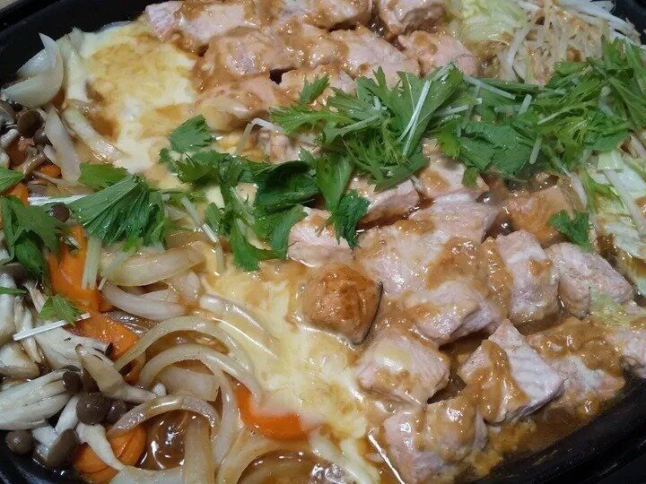 ホットプレートで作る鮭のチーズタッカルビ風