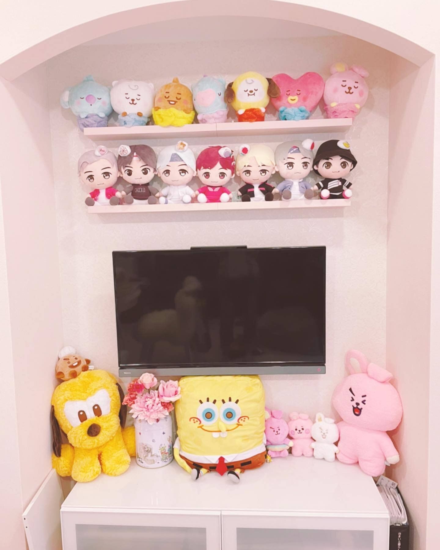 自作の棚を使ってお気に入りスペースに