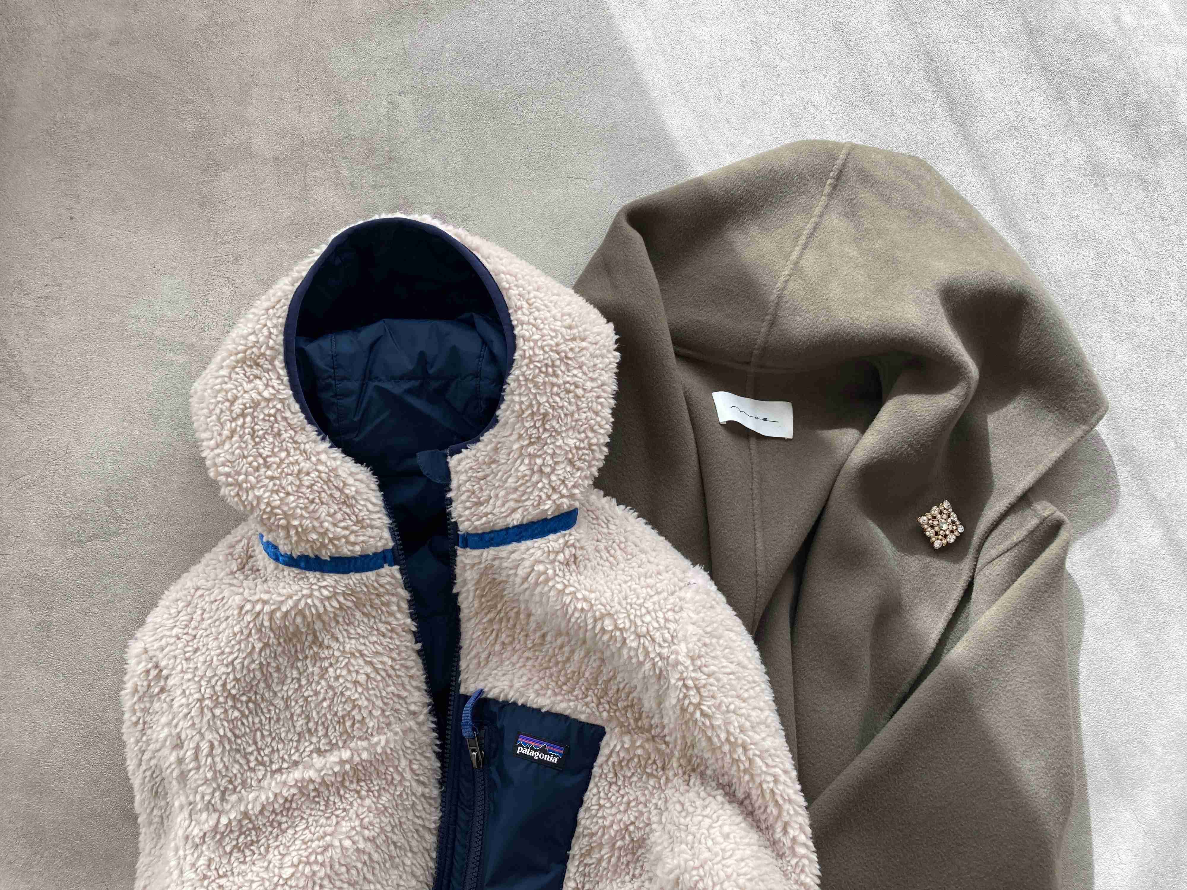 【スウェットパンツVSニットパンツ】リラックスしたい日の究極のご近所着はどちらがいい?