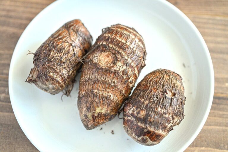 【旬食材】皮むきはレンジで簡単♪里芋の簡単な下処理方法＆メイン食材は里芋だけ！簡単レシピ2選