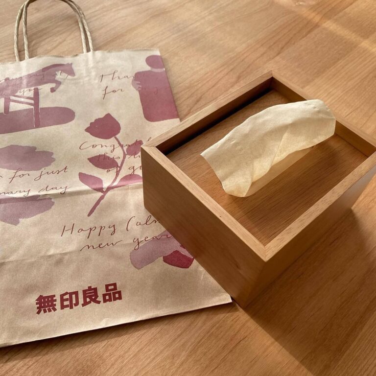 売り切れ続出！【無印良品】「いつも売り切れ」「実物のほうがすごく良い」木製ティシューボックス