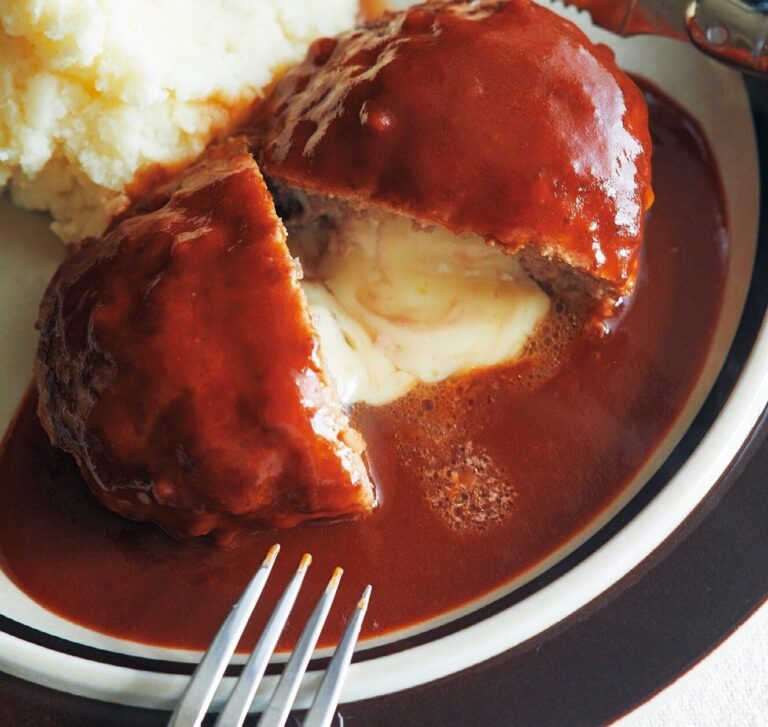 【ハンバーグレシピ】合いびき肉、牛ひき肉＆牛こま切れ肉で！とびっきりのハンバーグレシピ4