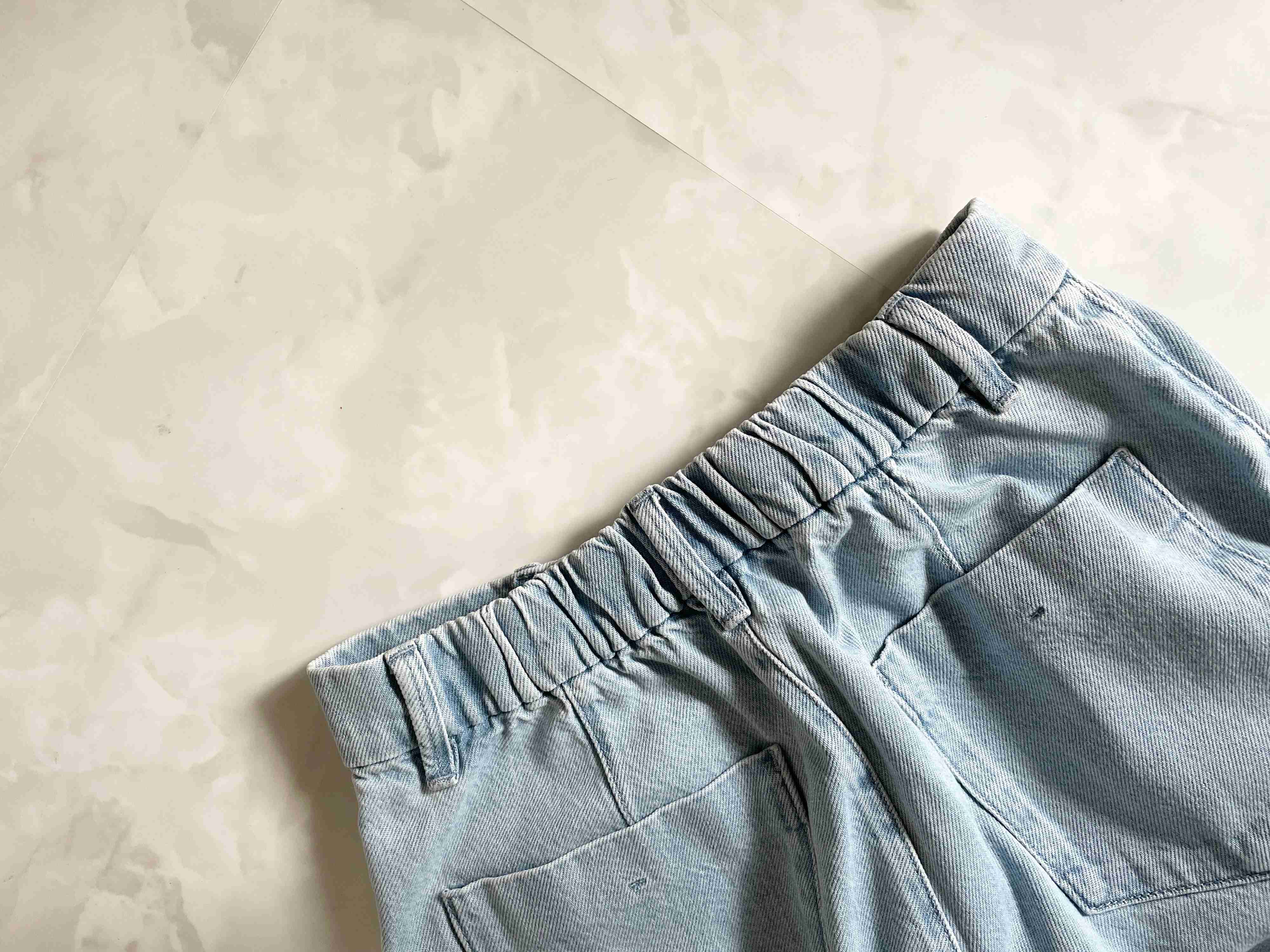 ドレープデニムタックパンツ