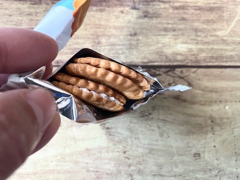 【ドン・キホーテ】大容量で大満足！有名お菓子に似てる？クラッカー