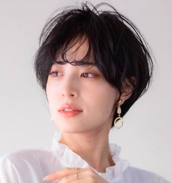 程よく女性らしさを演出！クールなショートヘア