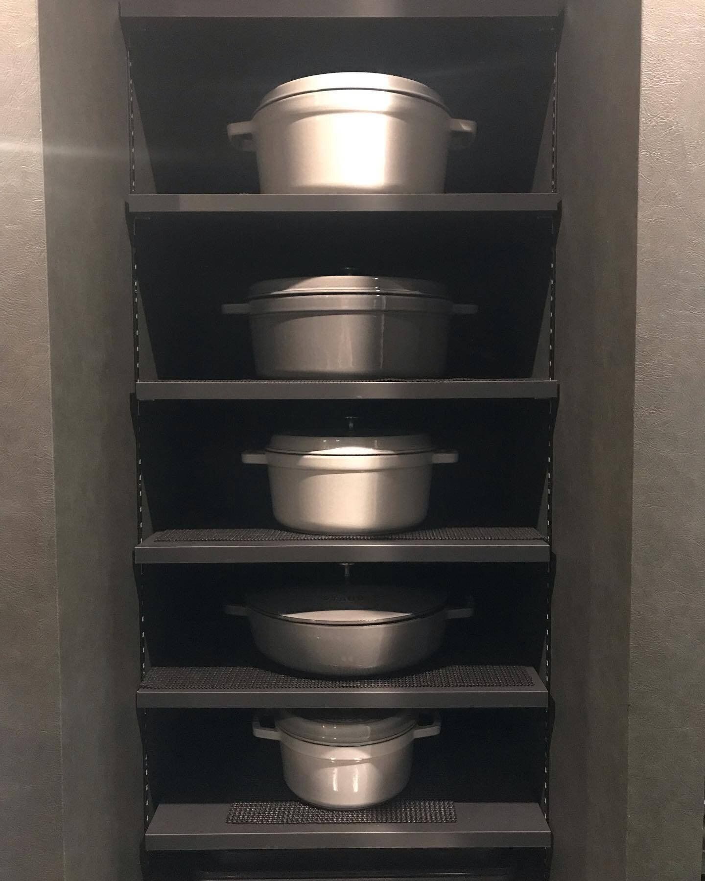 専用の棚をつくるという究極のアイデアも!