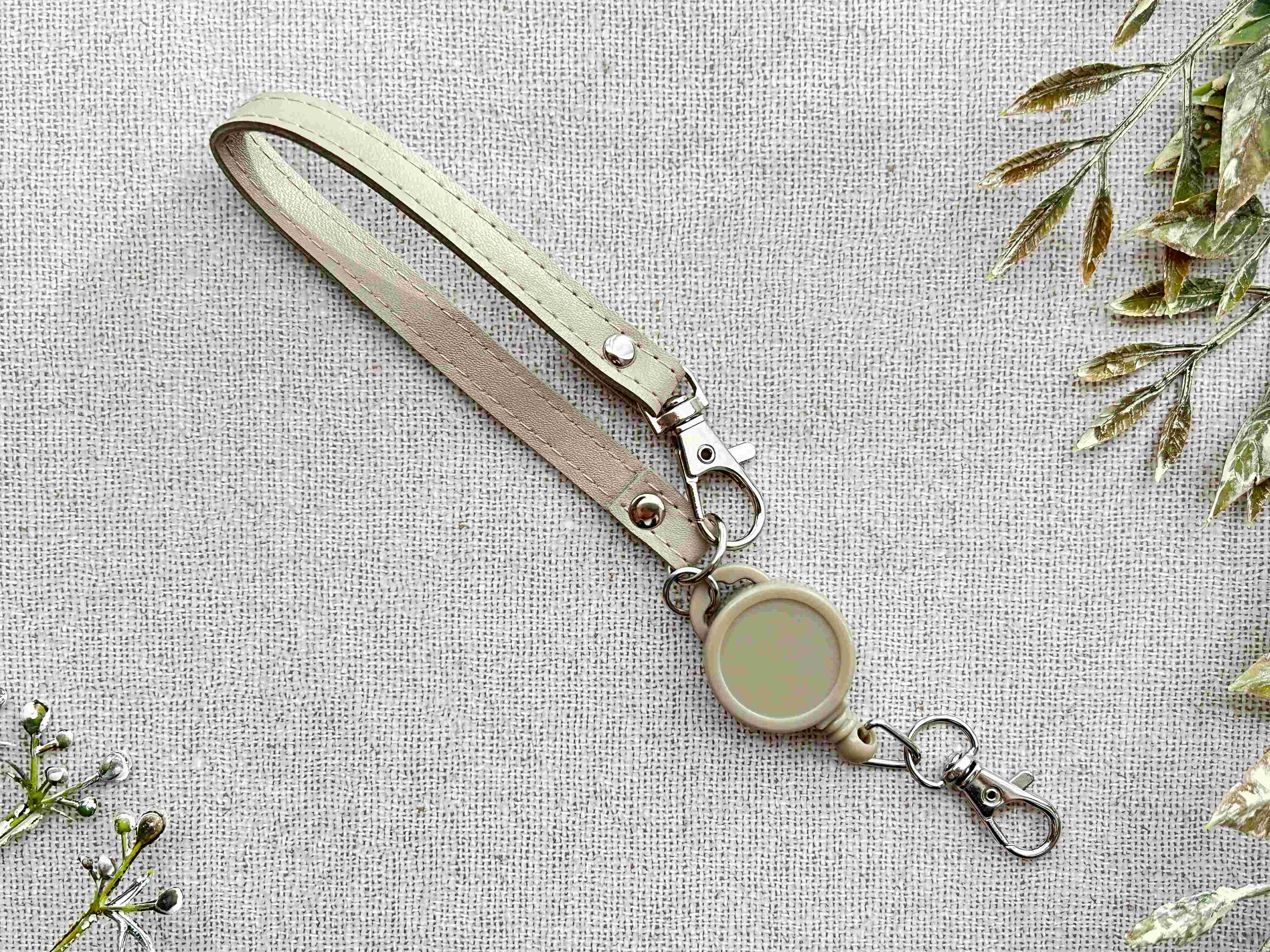 キャンドゥ リール付きホルダー