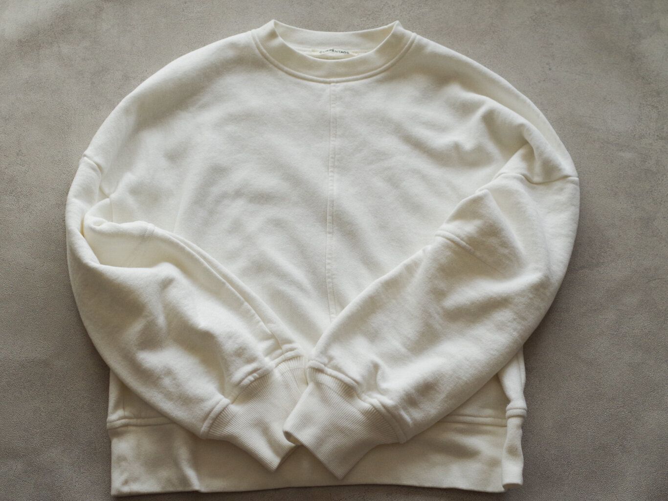 これで失敗しない!オバさんぽく見せないスウェットコーデ3選