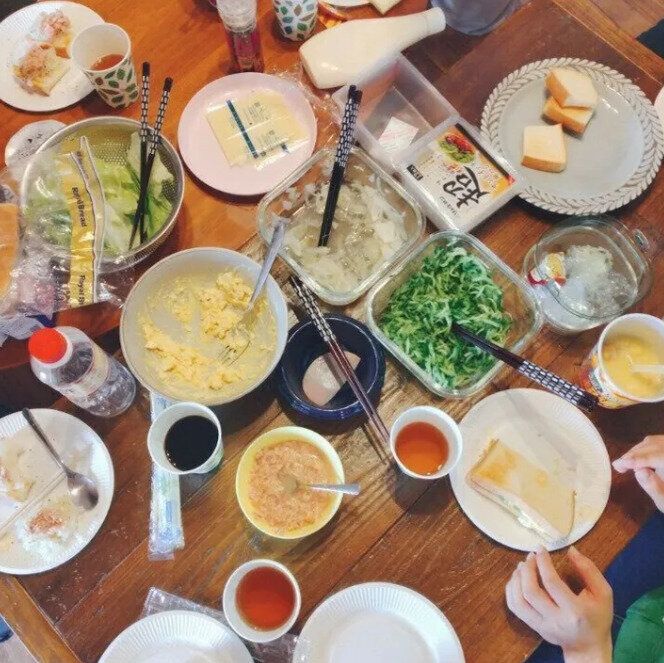 好きな具材をはさんで楽しい！