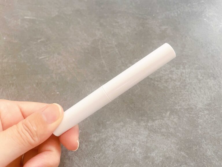 【ダイソー】イヤホンって掃除してる？小さな穴やケースの掃除に大活躍な「3in1クリーナー」