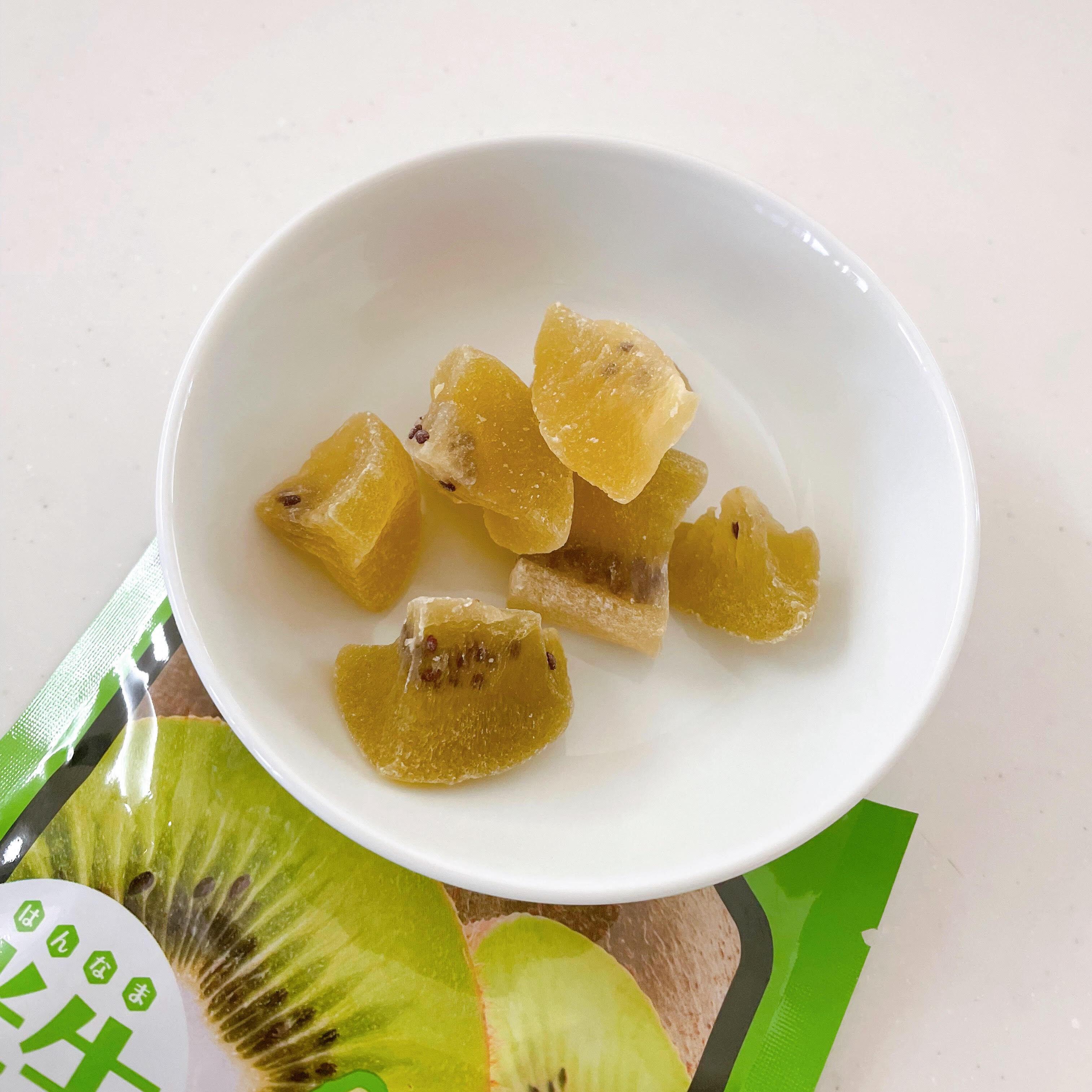 ダイソー ドライフルーツ しっとり果実 キウイ