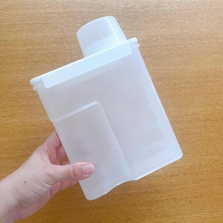 【ダイソー】お米保存容器が220円！お値段以上の機能にマニアも脱帽