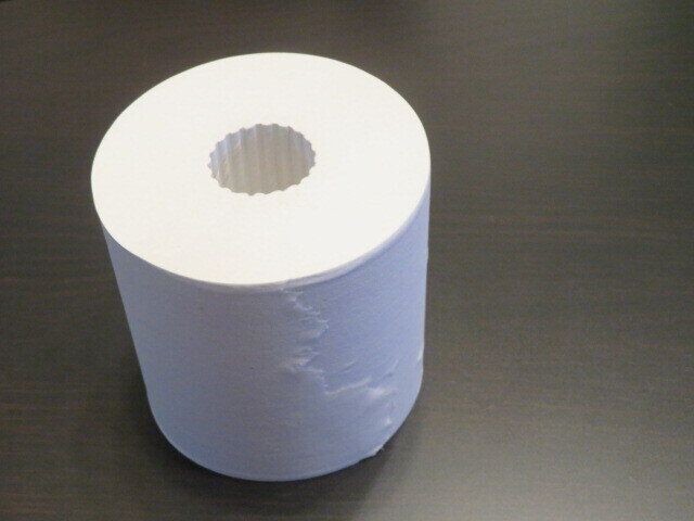 トイレットペーパーを使う