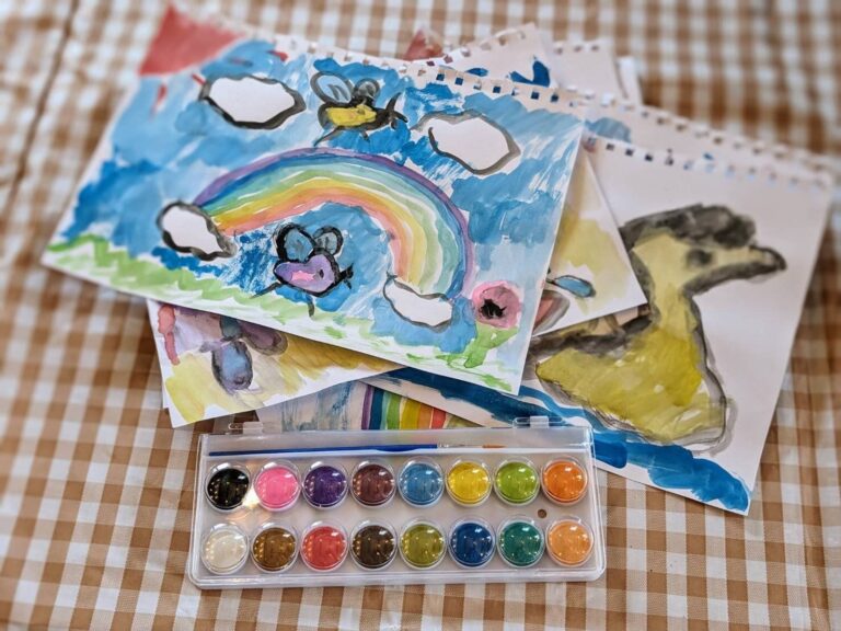 【ダイソー】“片付けハードルがグッと下がる“お手軽な「絵の具」