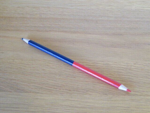 普通の赤青鉛筆