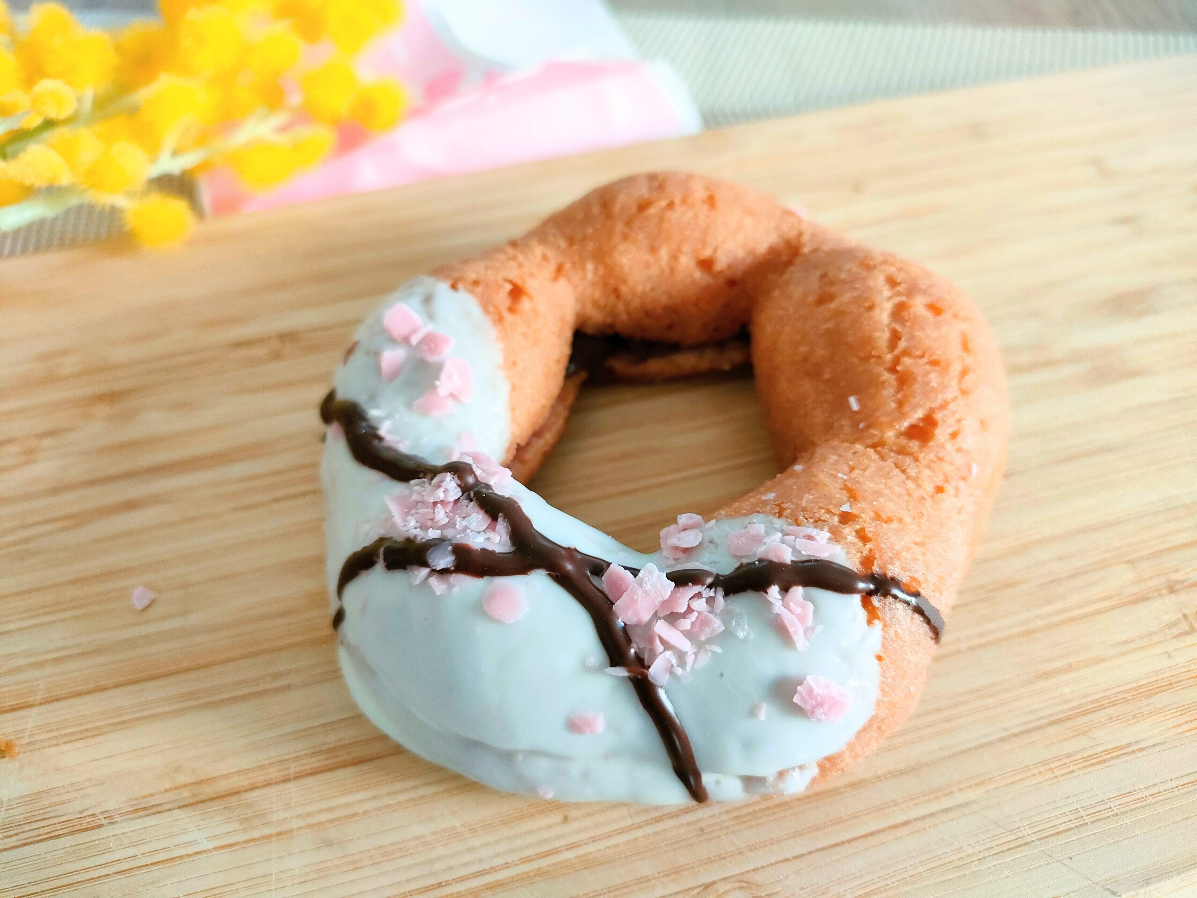ミスド春のドーナツ散り桜