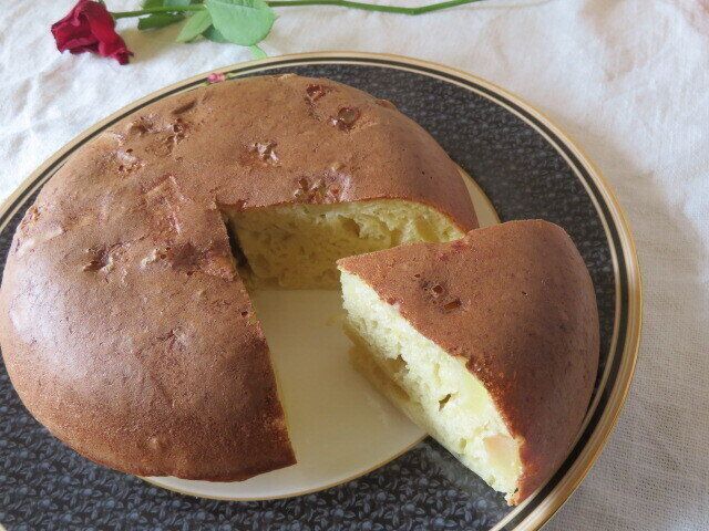 炊飯器リンゴケーキ