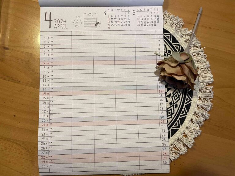 【新生活】家族のスケジュールが一目でわかる100均の「ファミリーカレンダー」が大活躍！