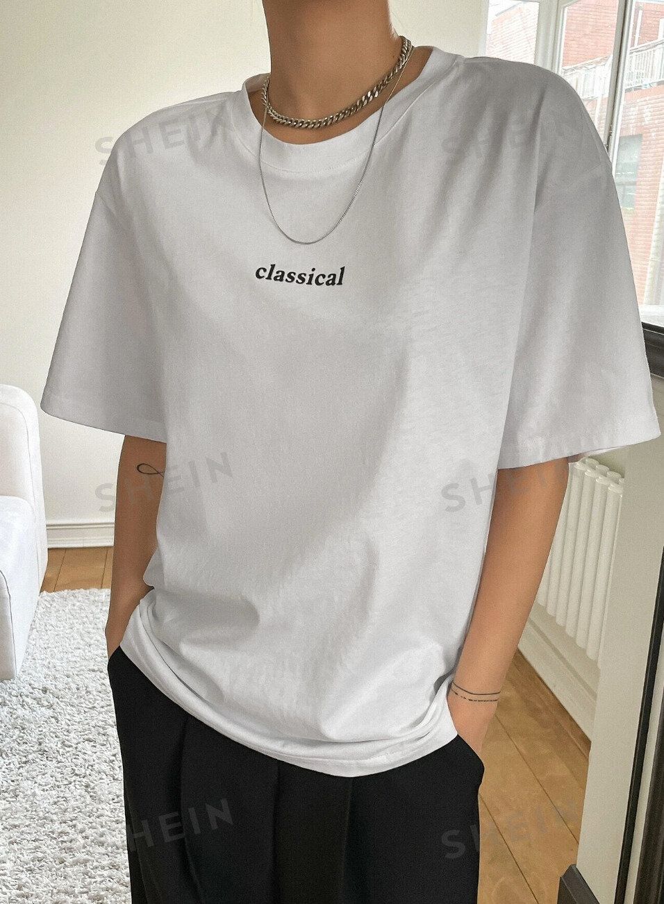 DAZY 文字デザインtシャツ クルーネック