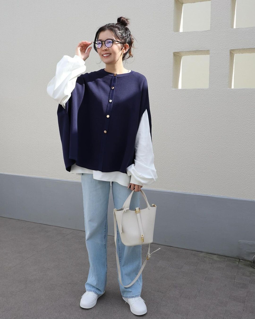 【ユニクロ】春のヒットアイテム「ワイドストレートジーンズ」！オシャレさんの着こなしをチェック