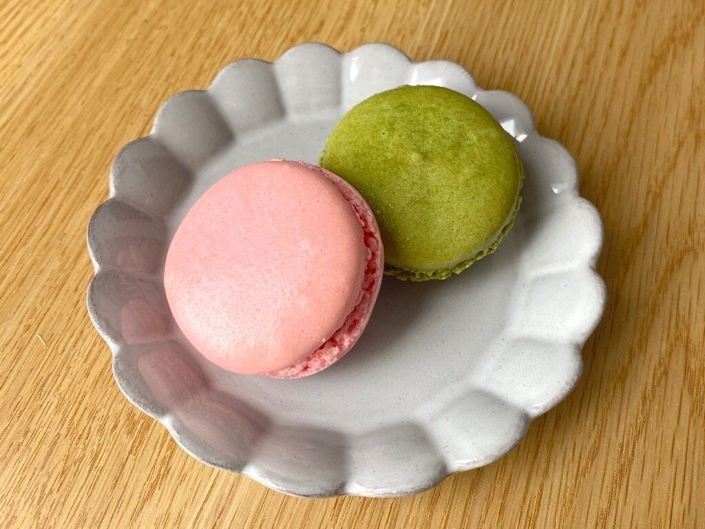 桜と抹茶のマカロン