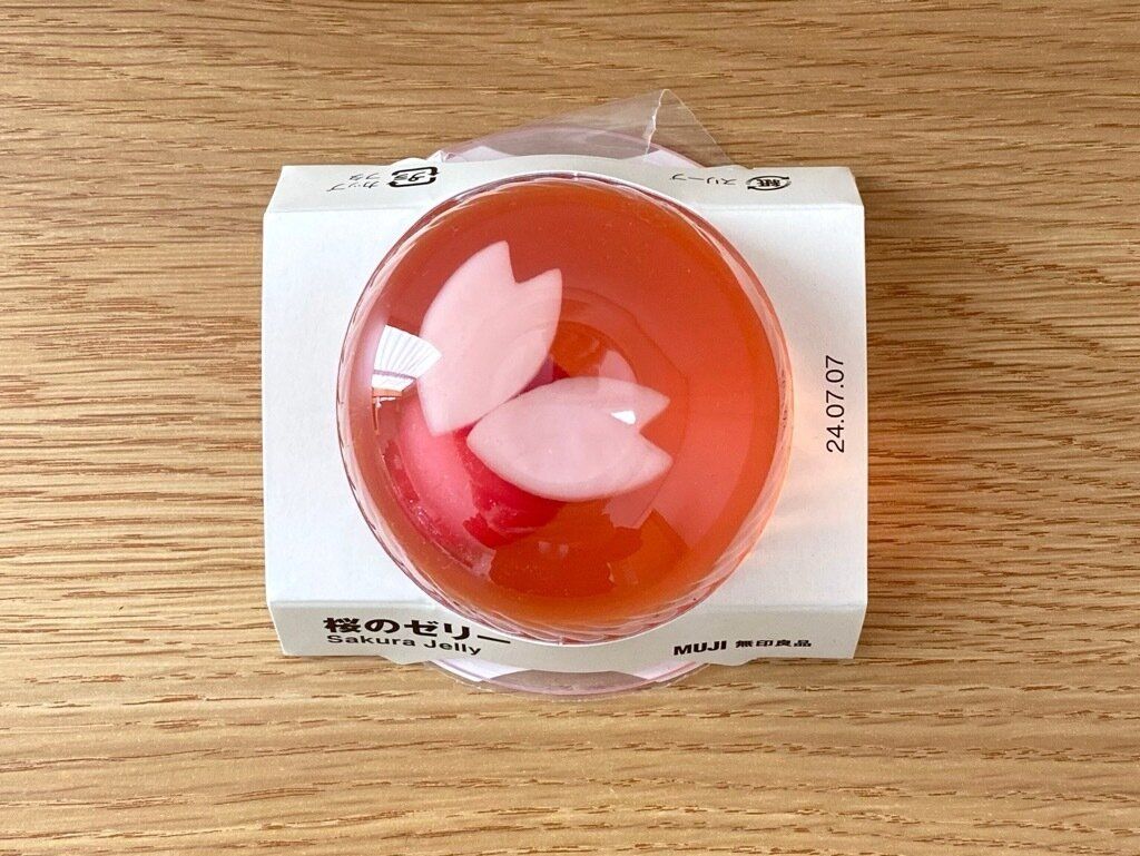 桜のゼリーのパッケージ