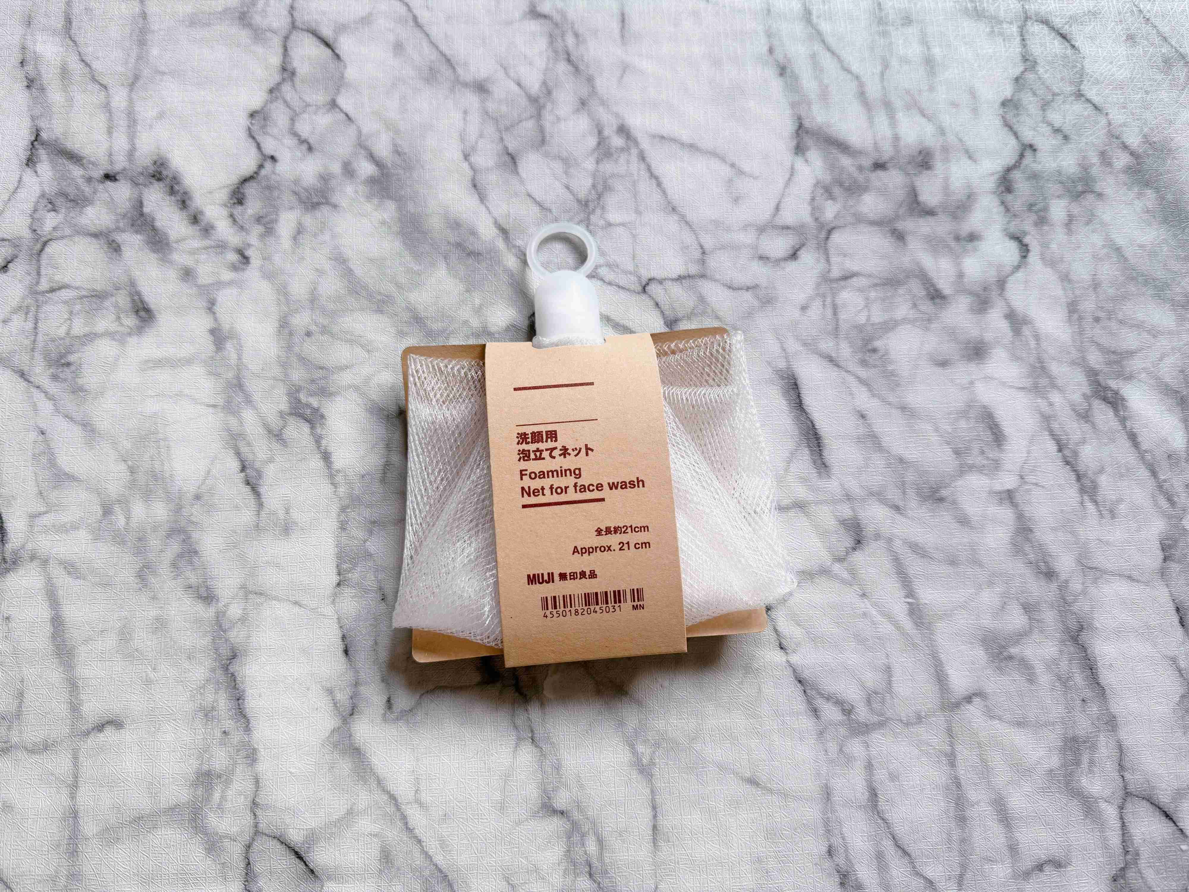 1．洗顔用泡立てネット