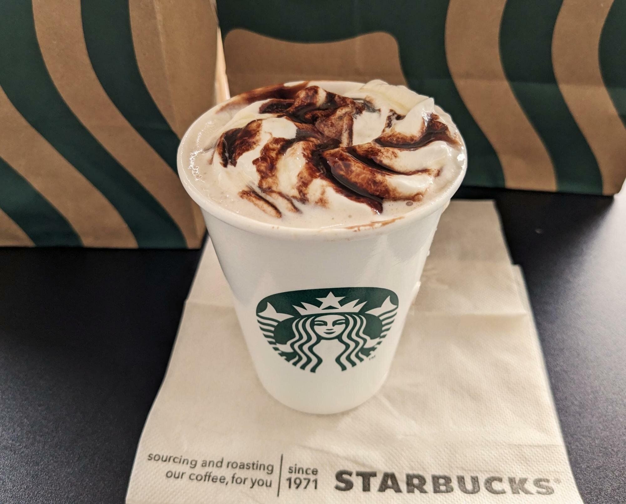 スターバックス　ダブルチョコレートラテ