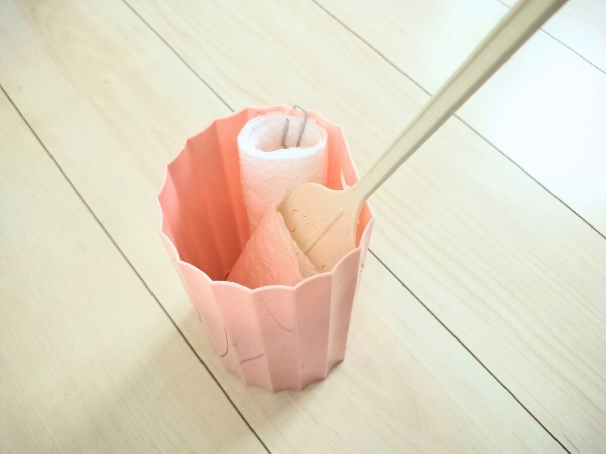 予備のシートを入れたハンディモップスタンド