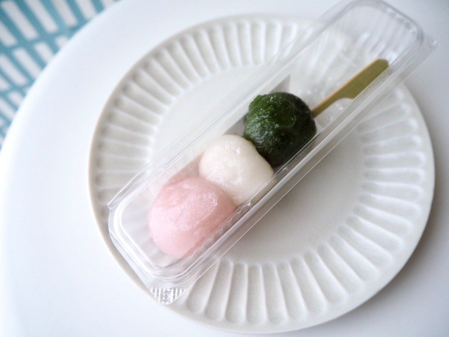 シャトレーゼ「三色団子」商品写真