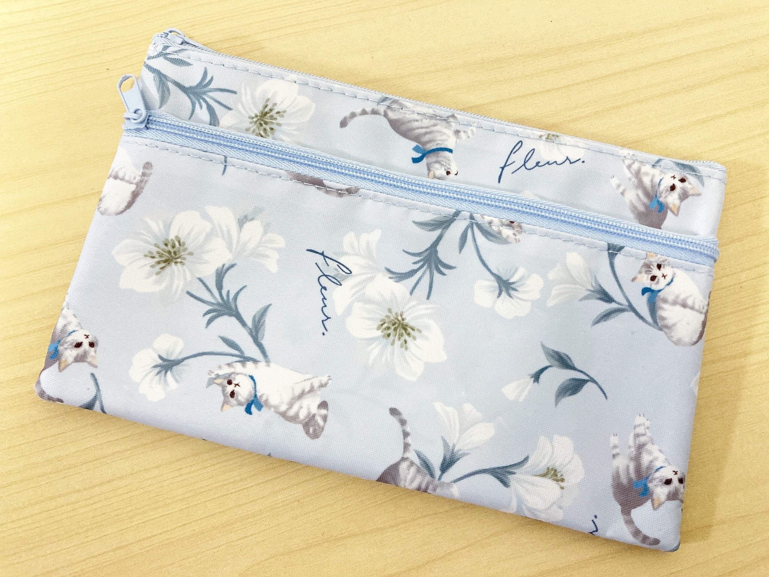 セリアねこポーチ