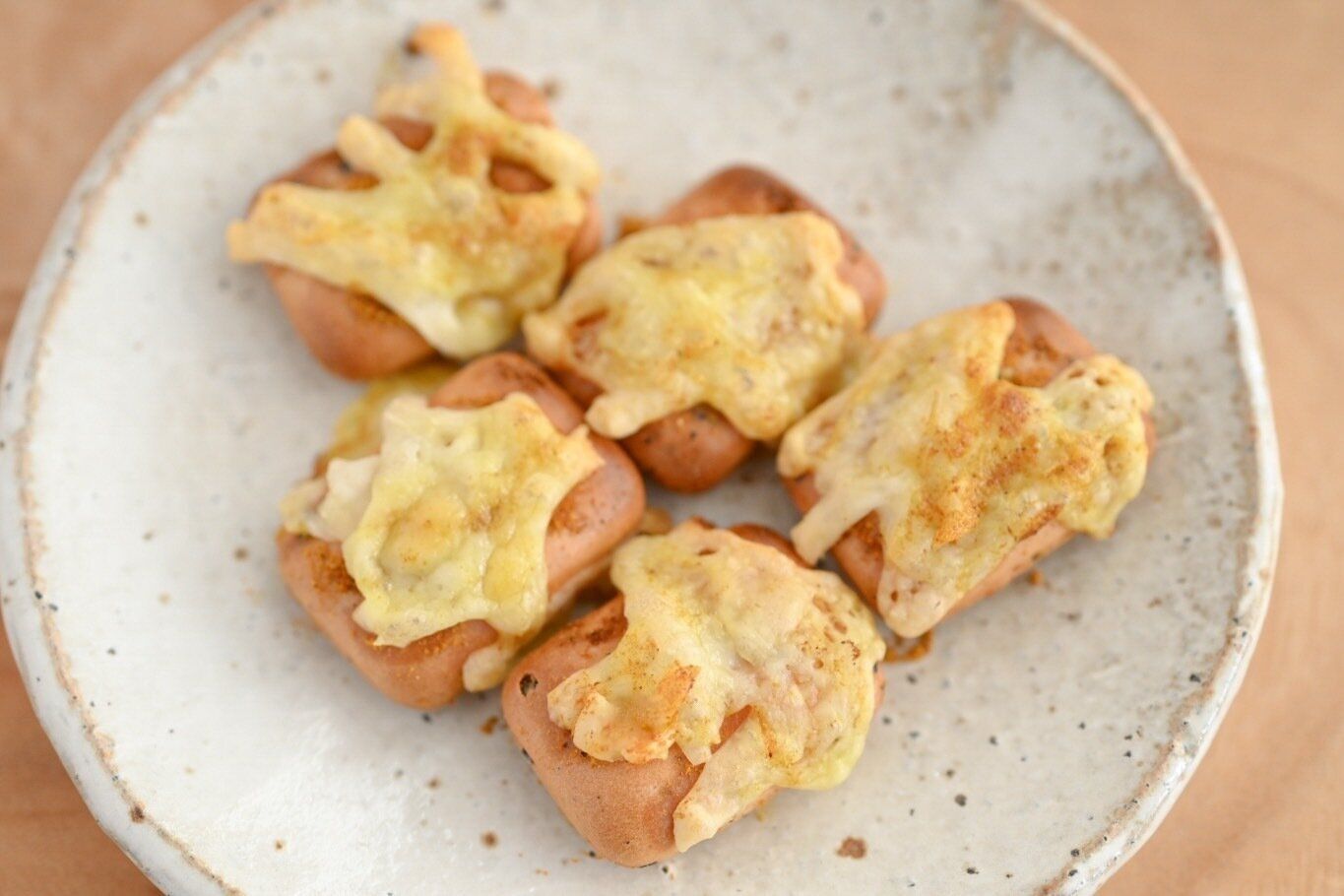 乾パンのカレーチーズ焼き