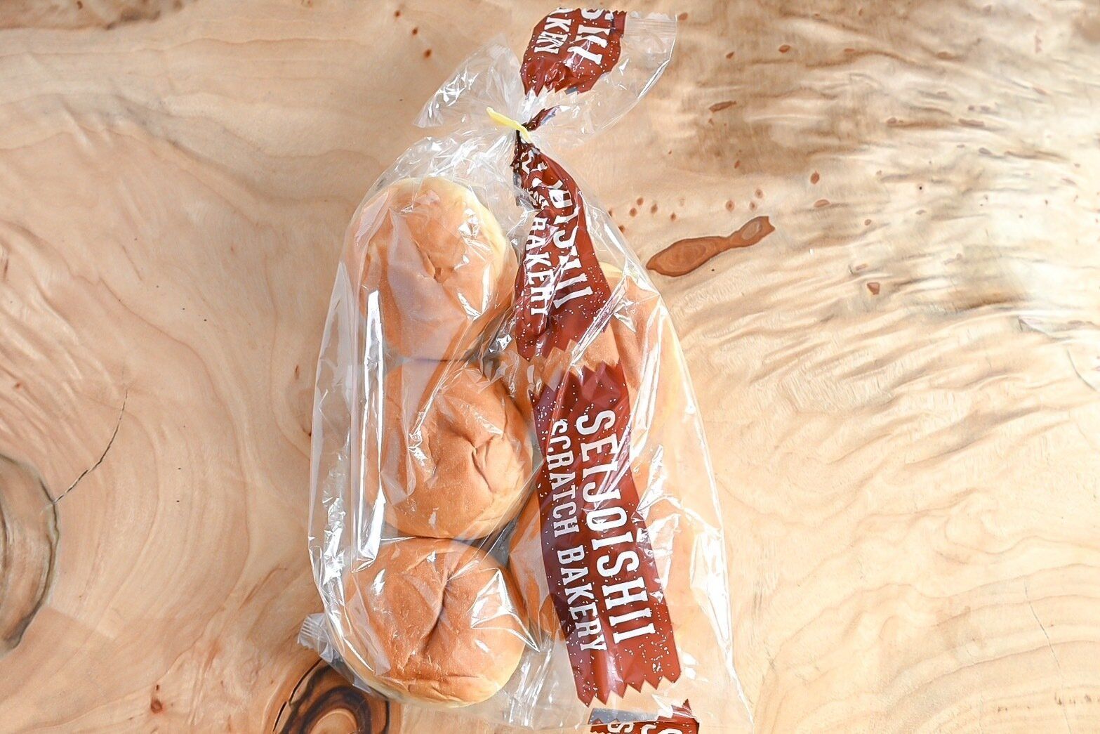 北海道美瑛産小麦とマスカルポーネのバターロール