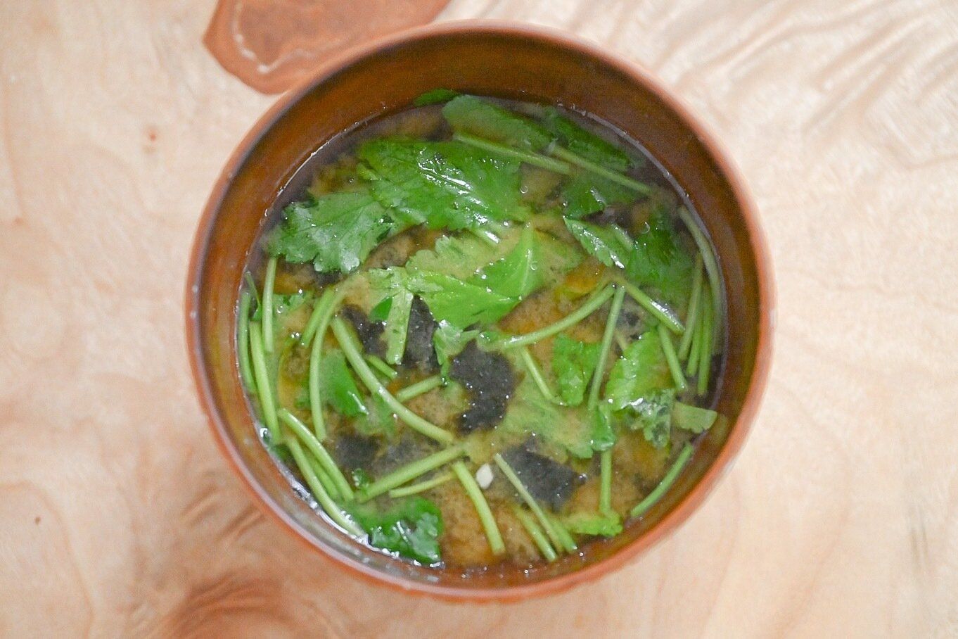 のりと三つ葉のみそ汁