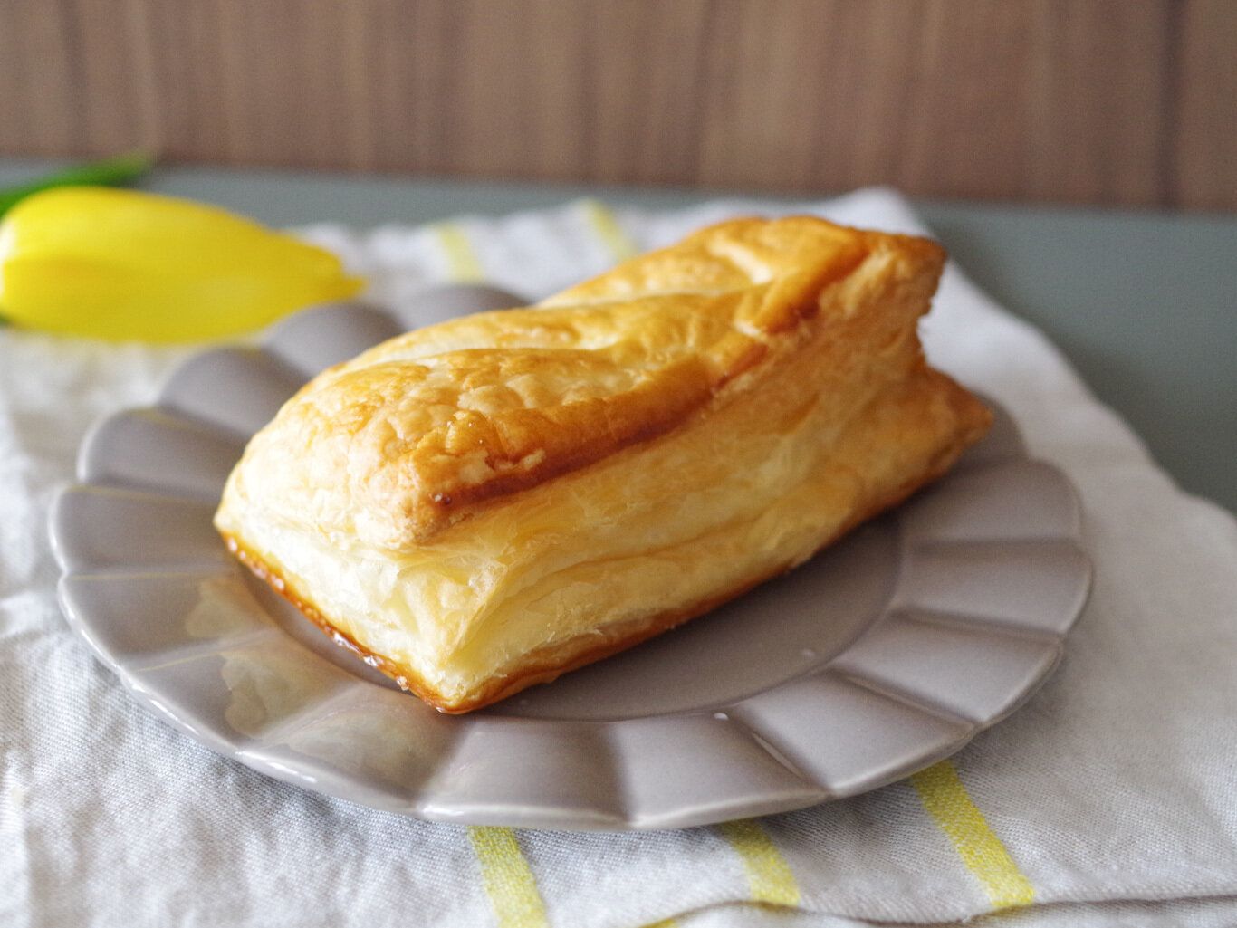 【ミスド】期間限定“お惣菜パイ”どれもハズれなし!パリパリのパイを頬張るひとときが幸せ