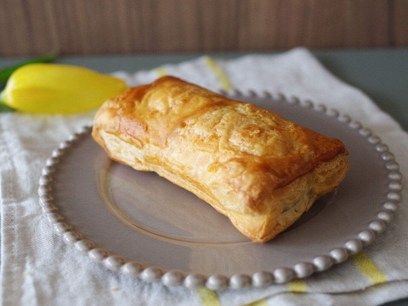 【ミスド】期間限定“お惣菜パイ”どれもハズれなし!パリパリのパイを頬張るひとときが幸せ