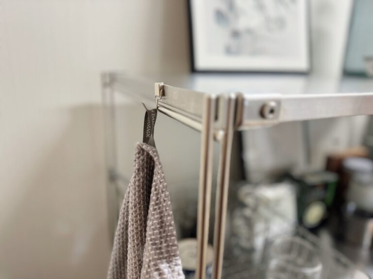 【キャンドゥ】マグネットつきの家具があるならすぐ買って！2パターンで使える磁石フックが超便利でリピ決定！