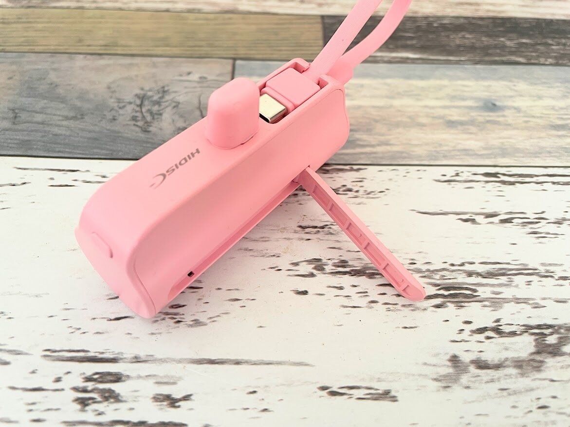 スタンドつきで便利