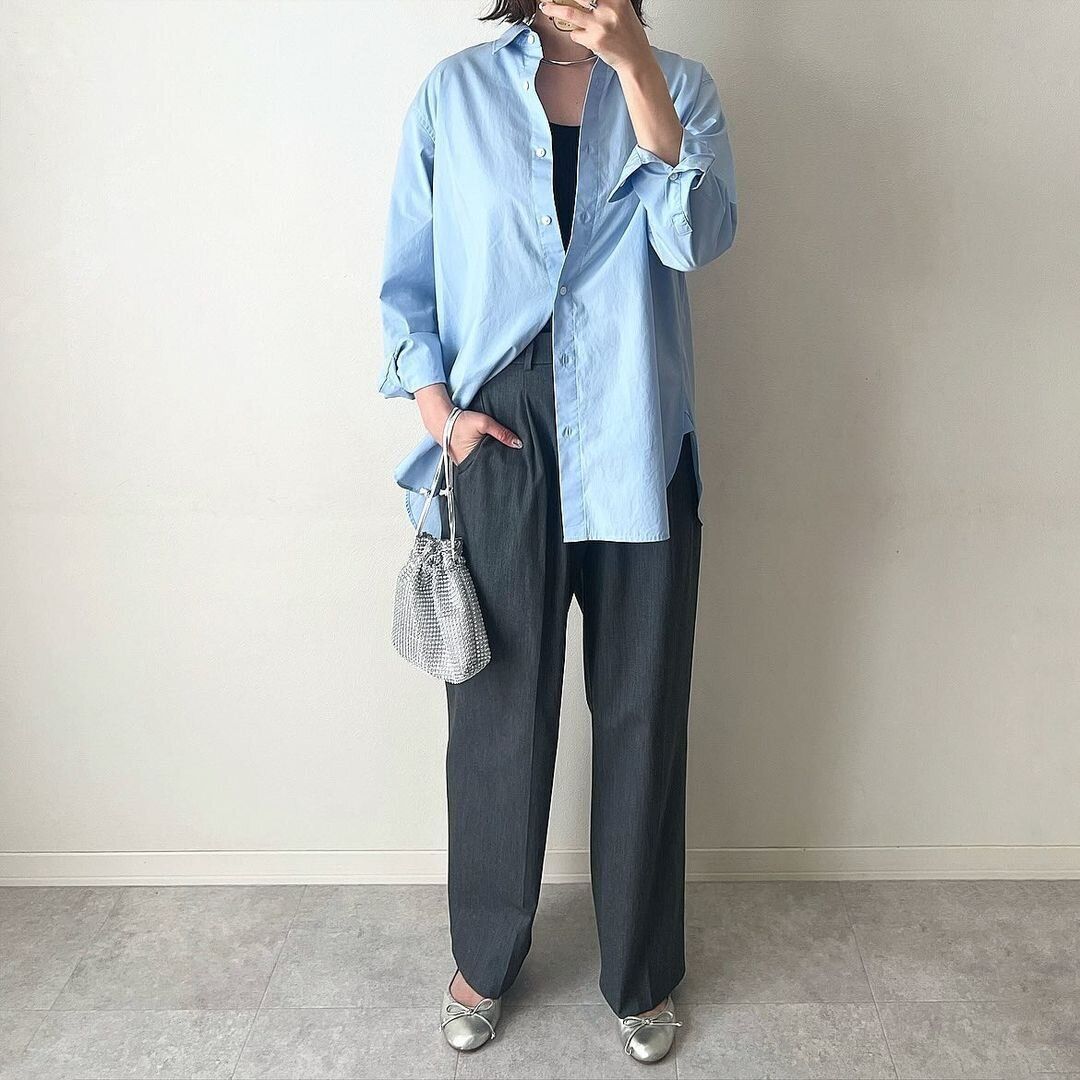 【ユニクロ】好印象ゲット！ママ友に褒められる爽やか「ブルーシャツ」着回し実例