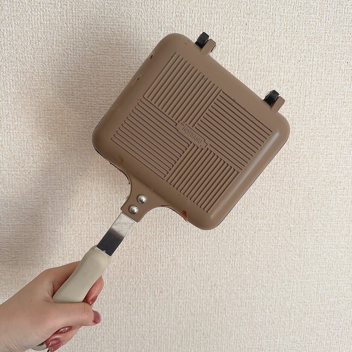 アウトドアでも!「ホットサンドパン」