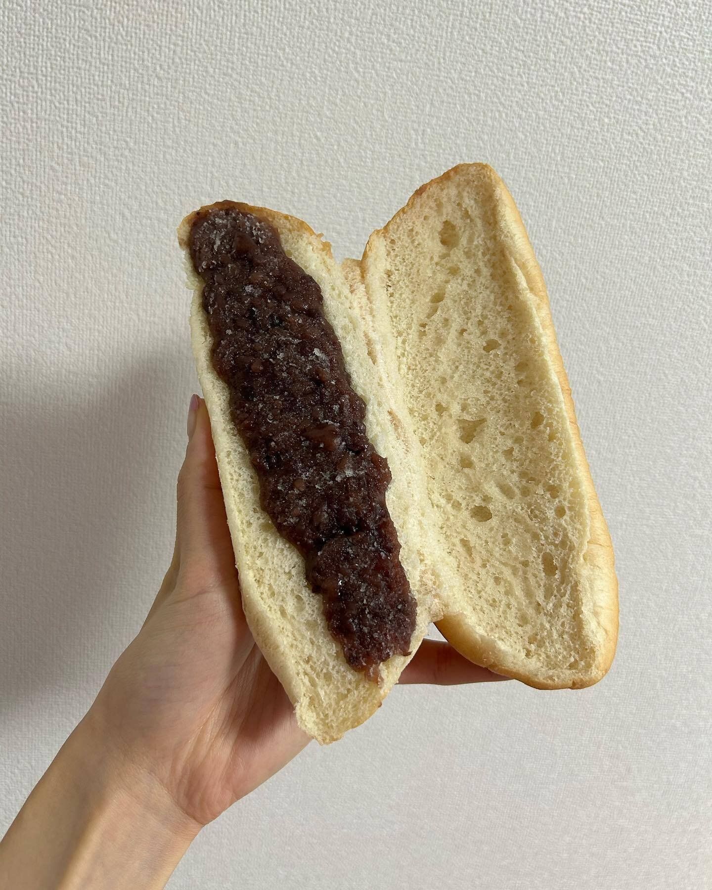 つぶあん好きは食べてみて！「つぶあんだけのコッペ」